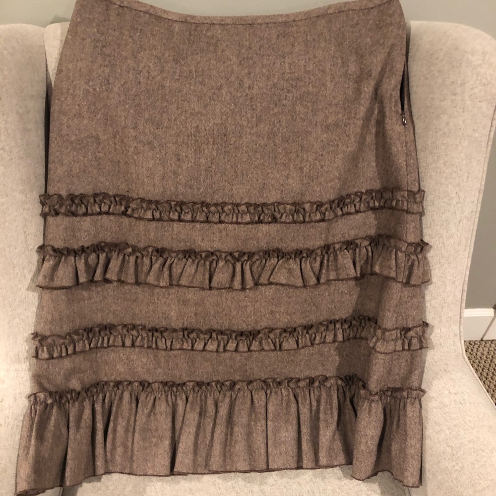 Tweed ruffle skirt
